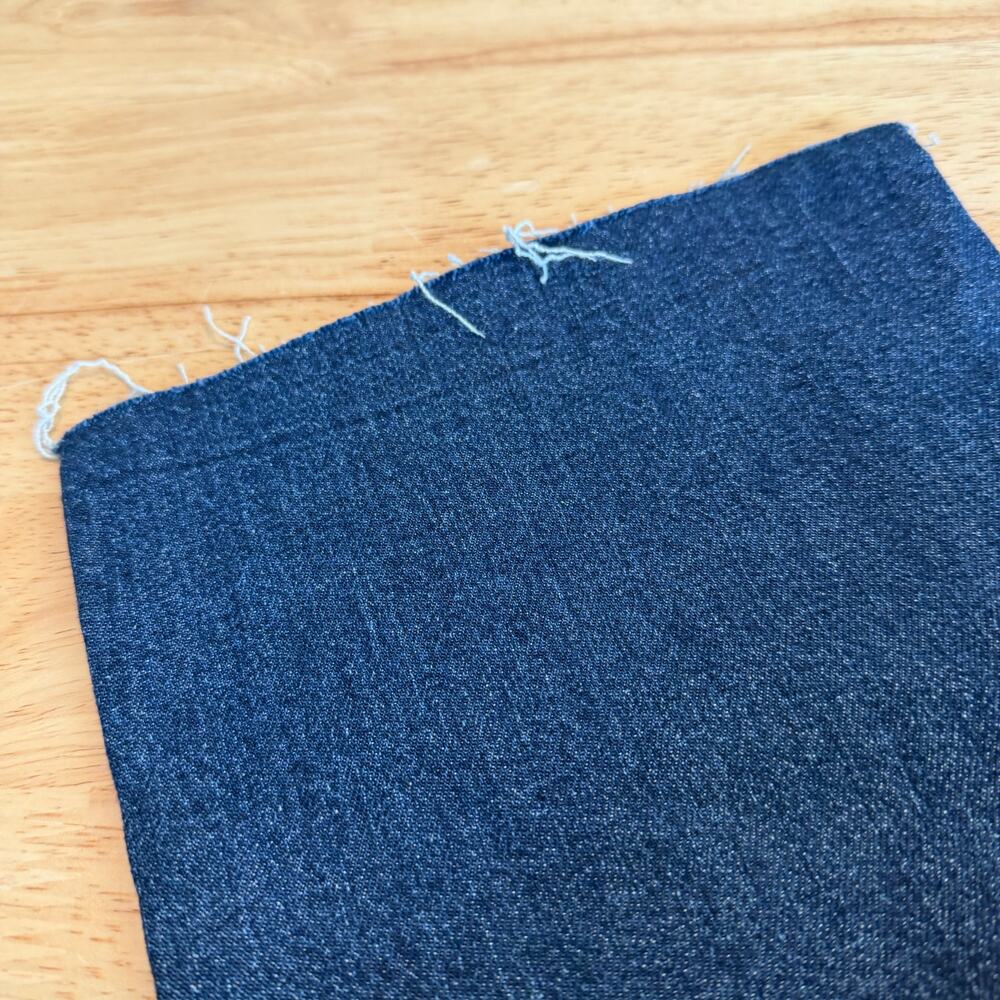 Universal Thread Women's Dark Wash High-Rise Cropped Jeans - Size 2 - NWT - Picture 10 of 12
